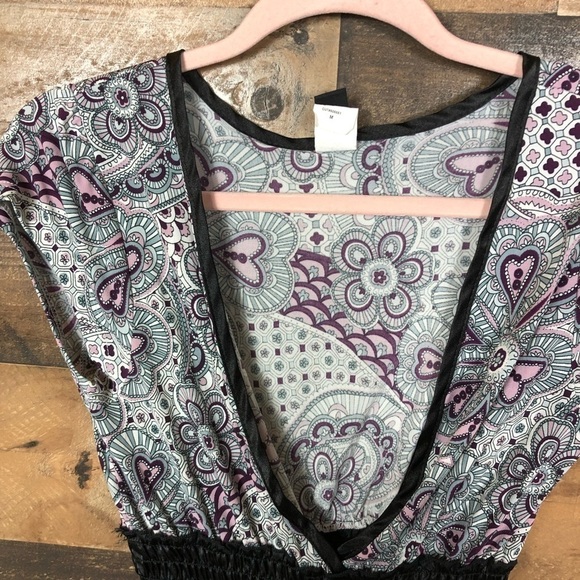 Windsor‎ Top - Picture 2 of 5